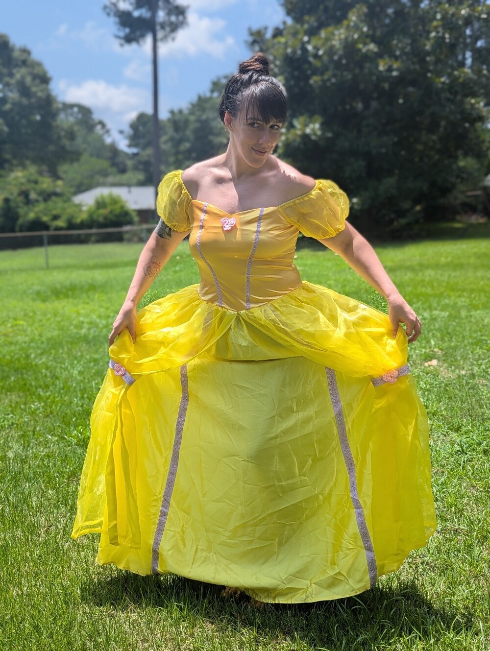 Disney Belle Princess Yellow Ball Gown Costume Adult Small Halloween Cosplay